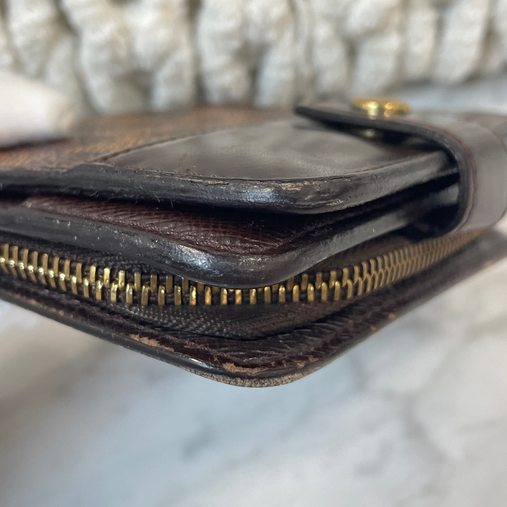 Louis Vuitton Damier Compact Wallet - Picture 6 of 11